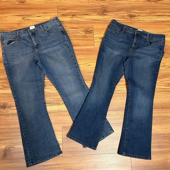St. John's Bay Denim - Women's St John’s Boot Cut Jeans Lot 2  16 Petite Stretch Inseam 28.5 Waist 32